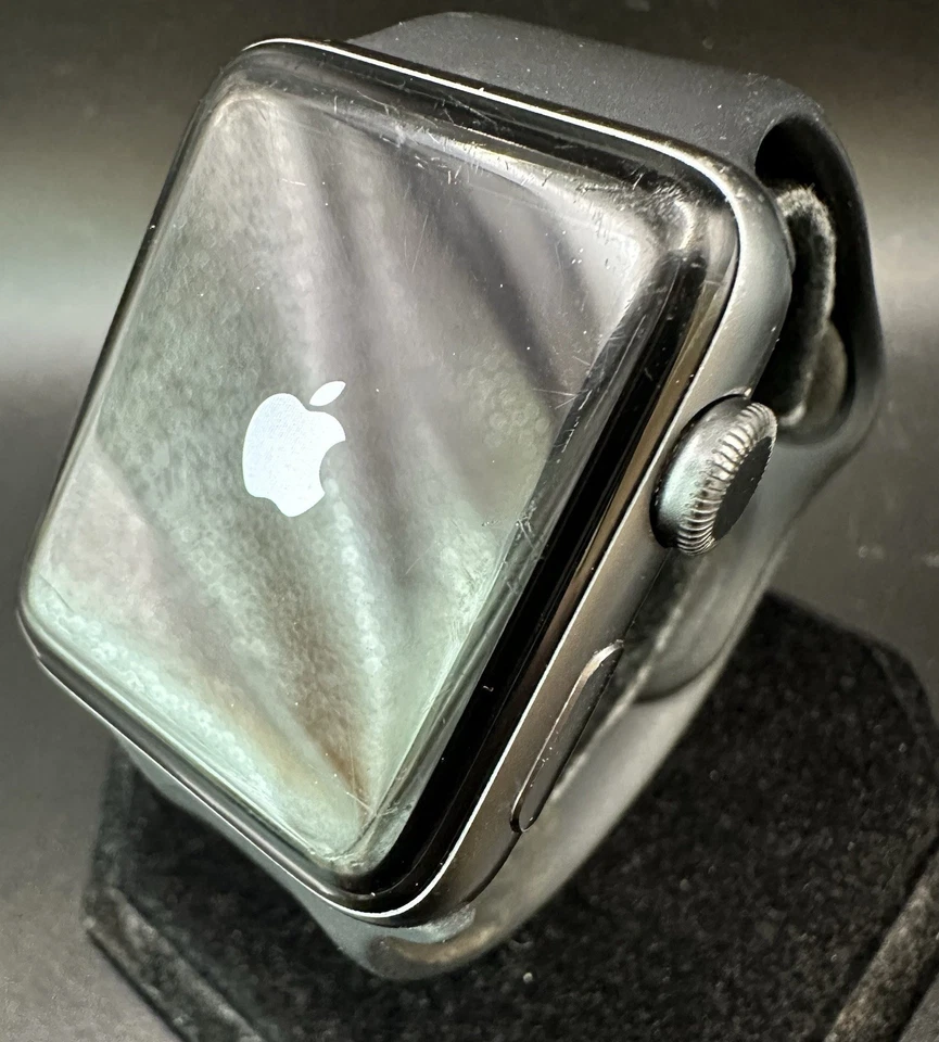 Used Apple Watch Series 2 Black Aluminum 42mm with Black Band Works Ready 2 Pair - Image 2 of 4