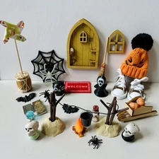 1:12 Dollhouse Halloween Miniatures Set  Vintage Door Pumpkins, Skeletons & More