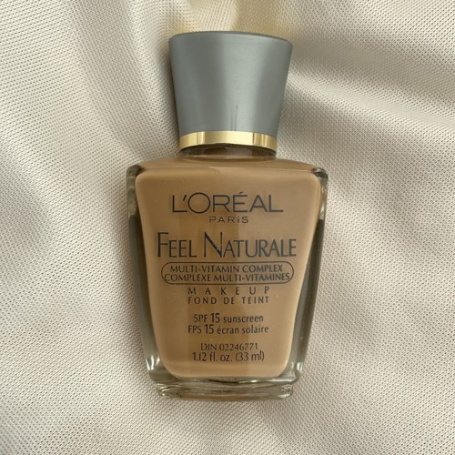 RARE L'Oreal Paris Feel Naturale Makeup SPF 15 GOLDEN BEIGE 1.12 oz