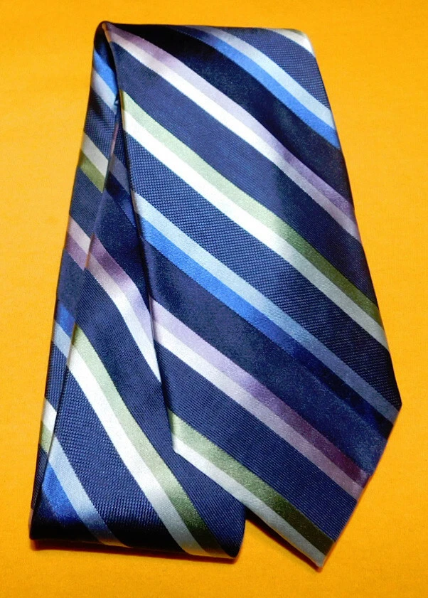 CORBATA A RAYAS MULTICOLOR BLOOMINGDALE'S THE MEN'S STORE - CORBATAS - CORBATAS DE DISEÑADOR. Foto 2 de 3