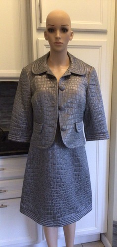 Trina Turk Cocktailkleid und Jacke silber, geprägtes trägerloses Alligatorleder 6 - Bild 2 von 10