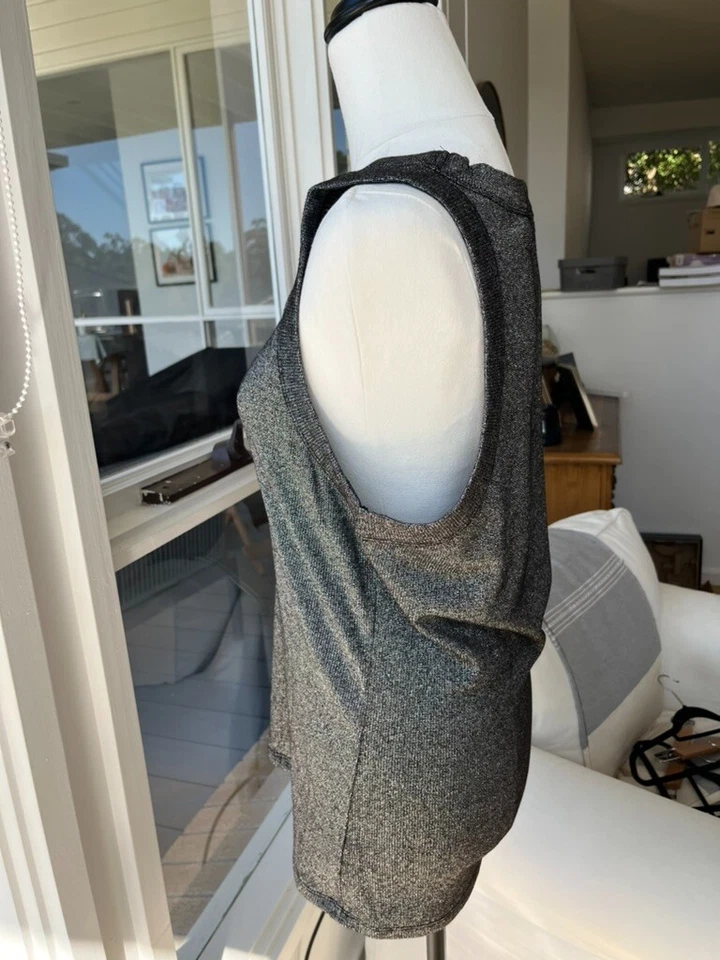 Decjuba XL Grey/Silver Sleeveless Top