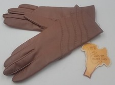 Vintage Unworn Ladies Size B Warm Lined Acrylic Knit Smart Skin Brown Gloves