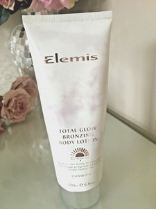 elemis bronzing body lotion