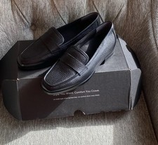 Vionic Sellah Black Leather Loafer Size 9W Pebbled Soft Career Classic NIB