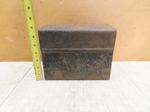 VTG ANTIQUE FORD MODEL T METAL IGNITION COIL BOX WITH LID