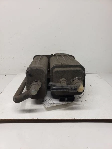 Bote de vapor de combustible ACADIA 2010 1004521 Foto 2 de 4