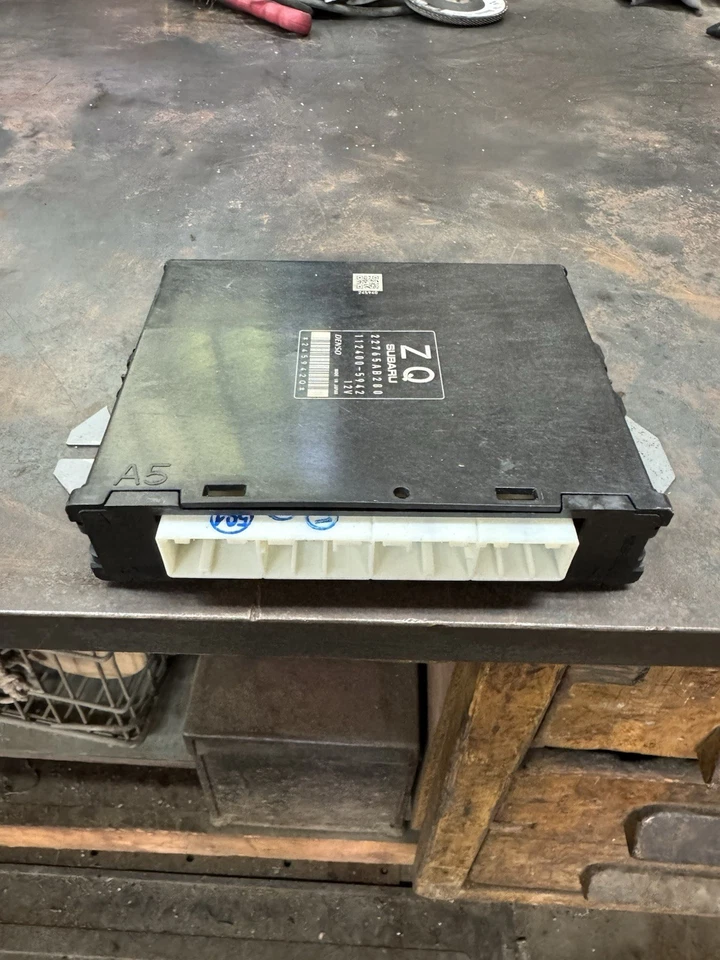 Módulo de control del motor Subaru Forster XT 2011 turbo ECM OEM Foto 2 de 3