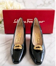 Salvatore Ferragamo LINEA Black Patent Leather Pumps Gold Chain 6.5 AA Italy Box
