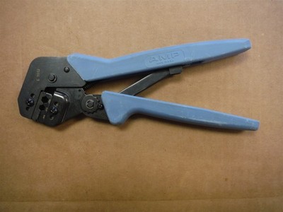 AMP USA E9913 Belden Crimping Ratchet With 58425-1 Die, .842/.213/.255 *T06