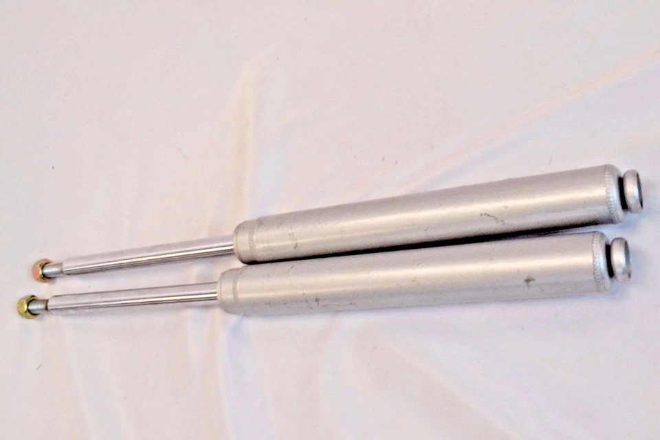 Front Left & Right Suspension Struts 2PCS For Volkswagen Golf 92-85; Jetta 89-85 - Imagem 3 de 4