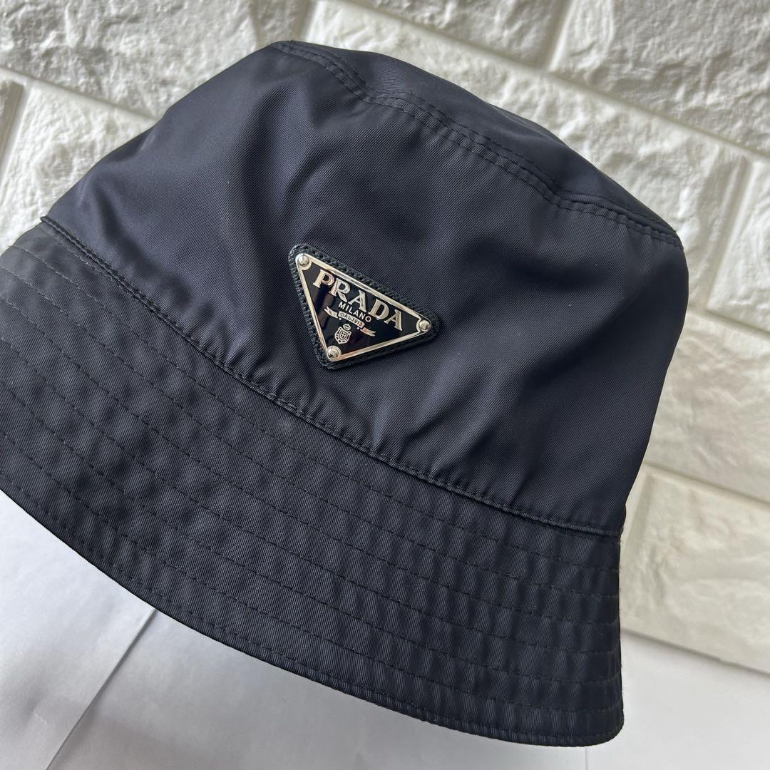 PRADA バケハ　三角ロゴ PRADA Prada Triangle Logo Bucket Hat, Size S, Nylon, Dark