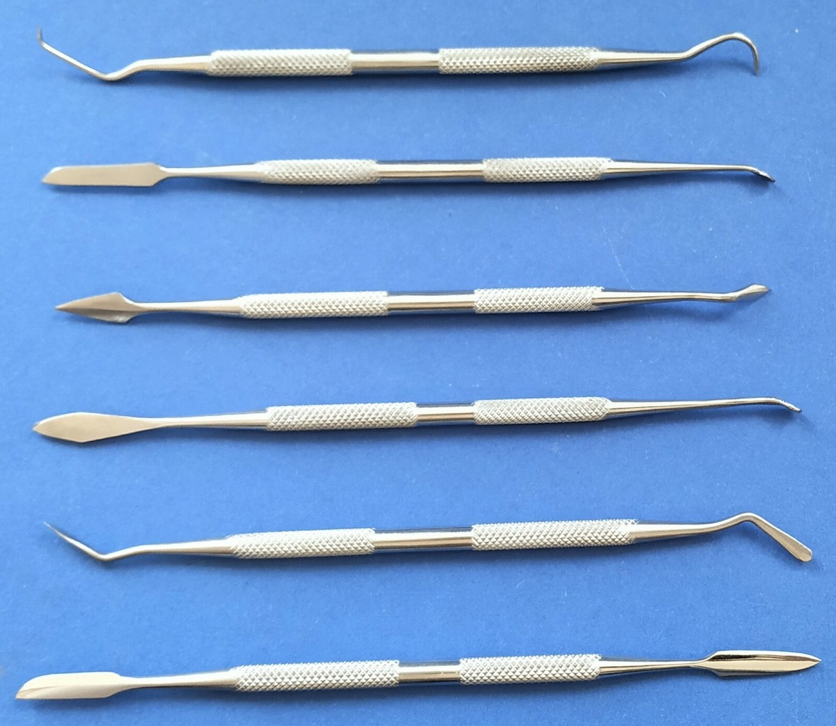 Modellierwerkzeug Für Töpferarbeiten - Schickes Kolibri-Design Für Kreative Projekte