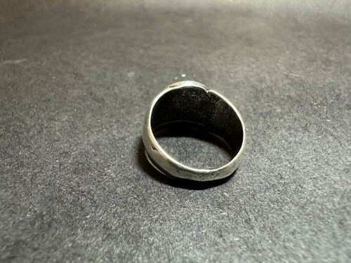 Vintage Silvertone and Enamel Eight Ball Ring Size 7.5 Pool Snooker - Picture 6 of 6
