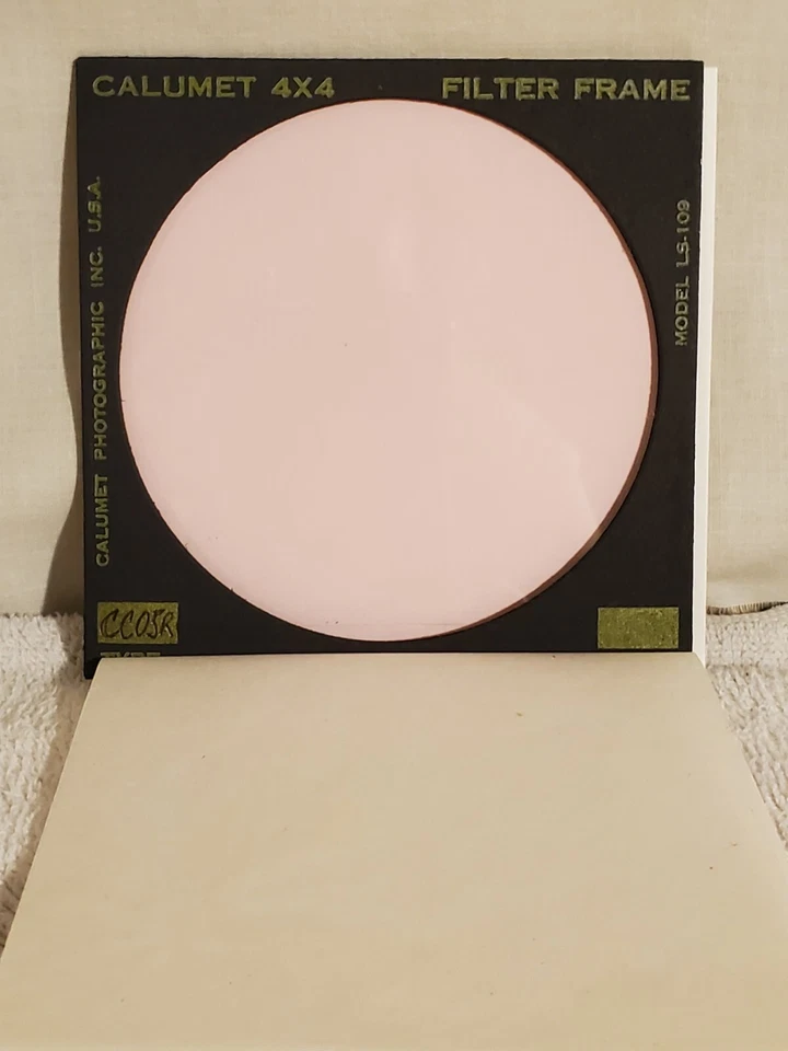 Calumet 4x4" CC05R Red Color Compensating Filter In Filter Frame, Large Format - Image 2 of 4
