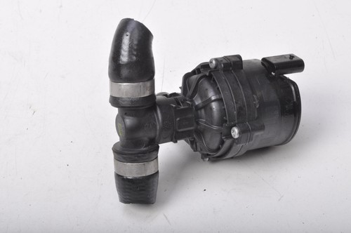 BMW 1 F40 M135 i xDrive 2.0 16V 306PS Wasserpumpe Kühlmittelpumpe 9470972