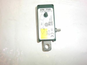 Original VW Touareg ANTENNENVERSTÄRKER ANTENNE VERSTÄRKER 7L6035577C   D5B4112