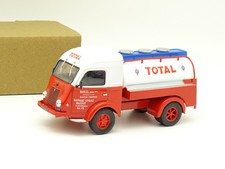 IXO SB 1/43 - Renault Galion Cistern TOTAL