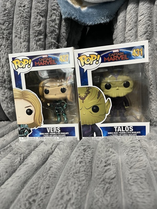 Funko Pop! Marvel: Captain Marvel Lot Vers #427 & Talos #431