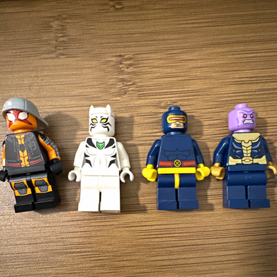 LEGO Marvel Minifiguren Konvolut 4 Figuren
