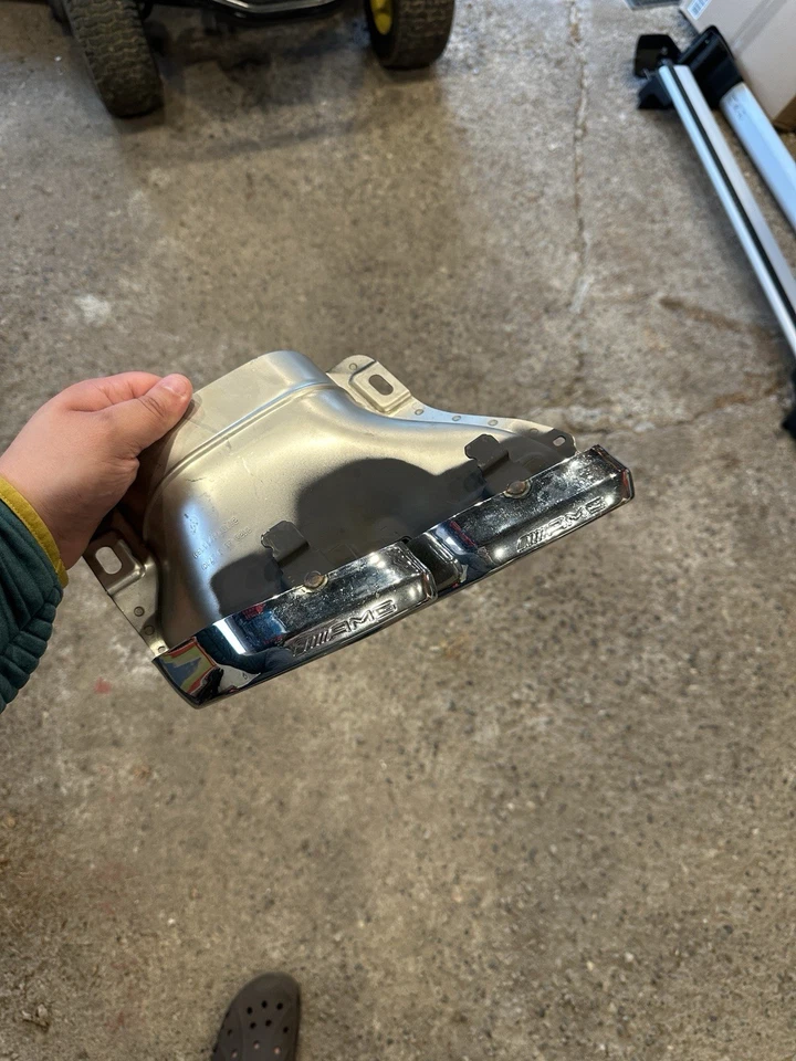 Tubo de escape lateral izquierdo mercedes-benz w205 clase c63 amg gt gtc c190 Foto 2 de 2