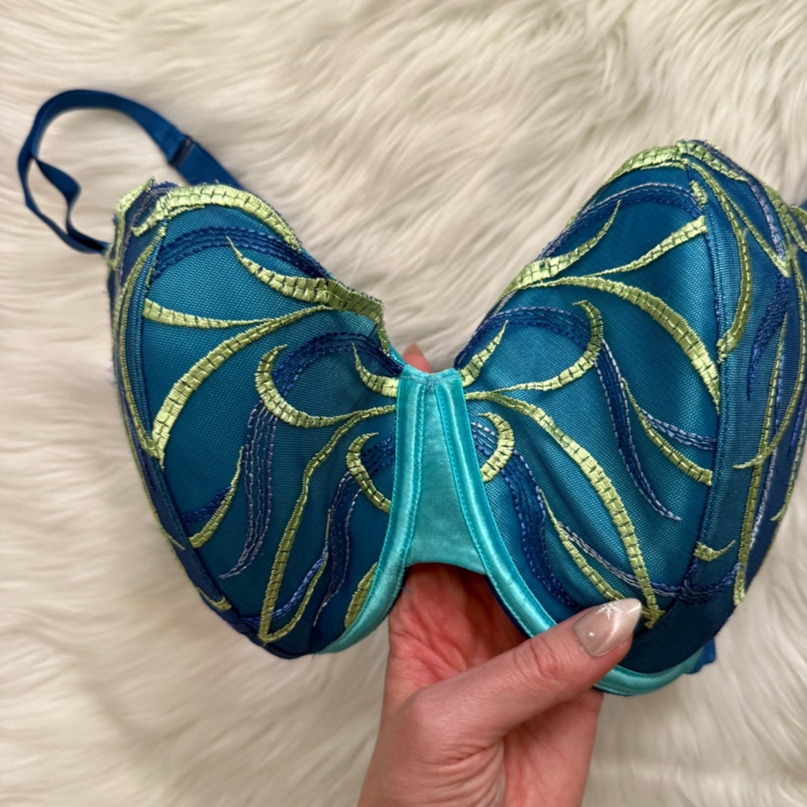 Cacique Embroidered Underwire Full Coverage Bra 4… - image 3