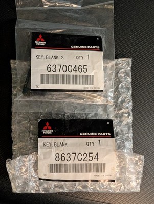 2021-2025 Mitsubishi Outlander Smart Key With Key Blank New OEM NIB