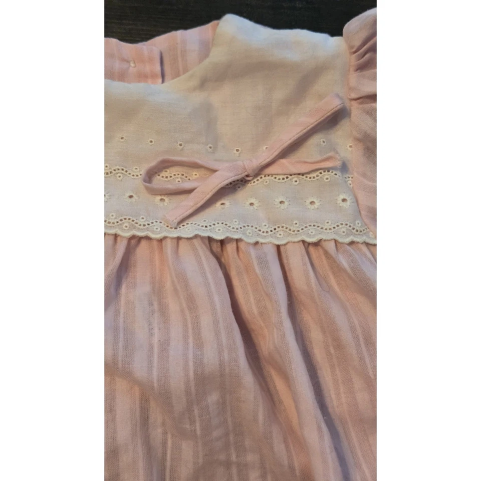 Vintage Alexis 6M Pink And White Floral Embroidered Dress Baby Girl 70s 80s 90s - Image 3 of 4