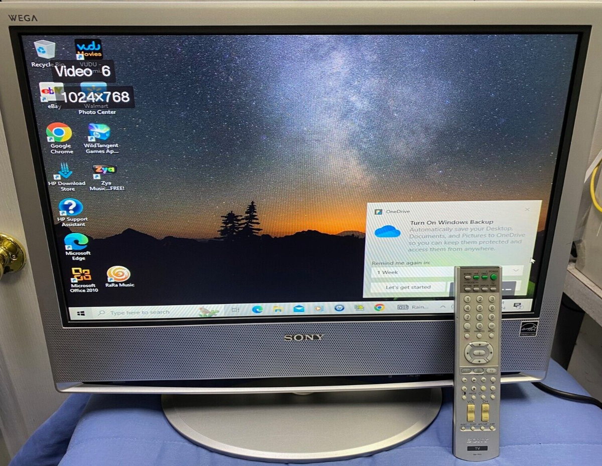 VINTAGE SONY WEGA GATE KLV-S23A10 23&quot; LCD TV PC &amp; Gaming JAPAN 