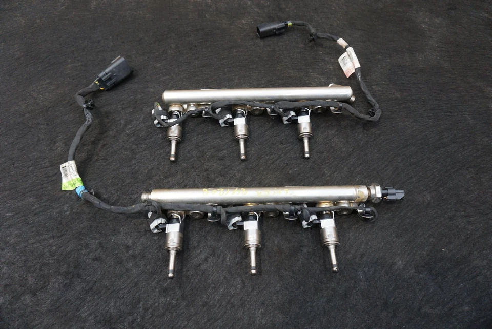 Juego 2 rieles de inyección de combustible izquierdo y derecho L1ME9F797 Lincoln Aviator Reserve 2020-21 Foto 4 de 4