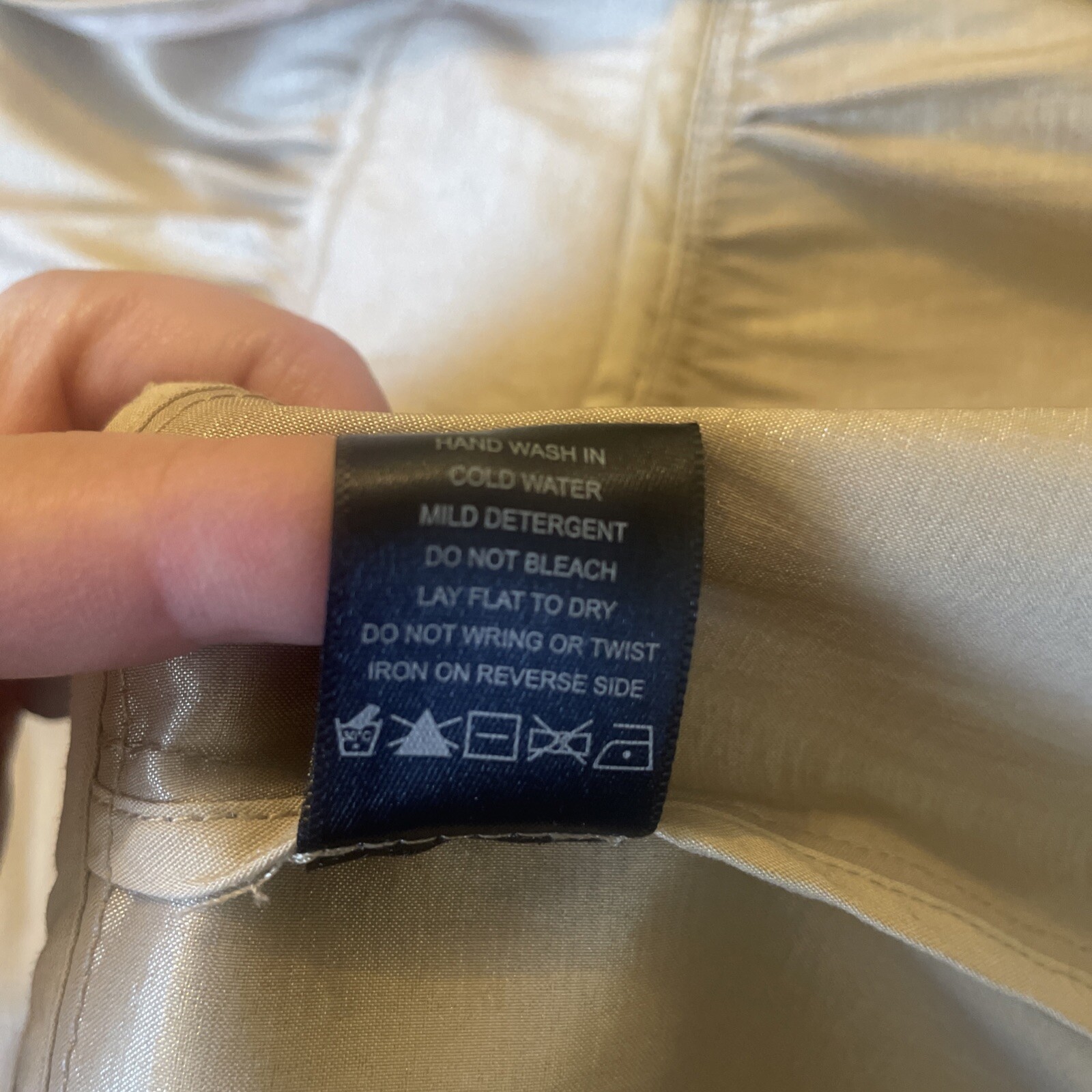 BEREK Large Gold Metallic Jacket Lightweight Zip - image 6