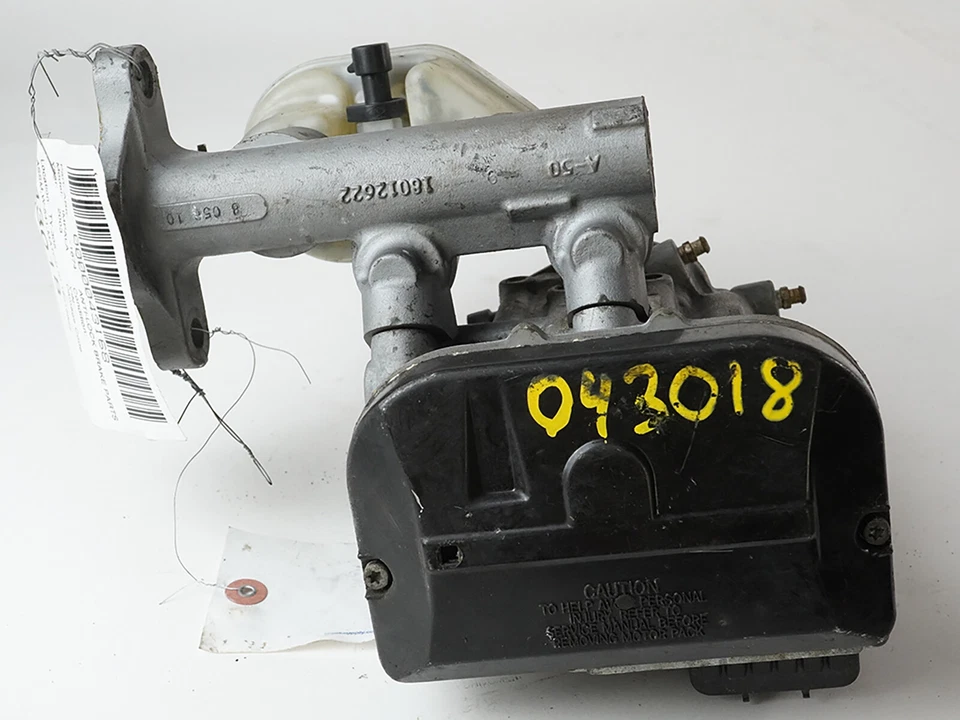 2001 - 2005 Chevrolet Impala Power Brake Master Cylinder Reservoir 16012622 Oem - Image 2 of 4