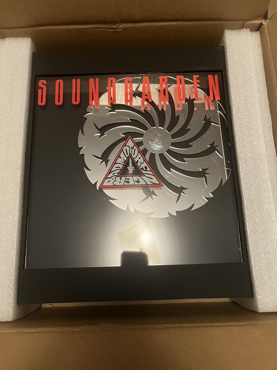 SOUNDGARDEN BADMOTORFINGER SUPER DELUXE BOX SET OPEN BUT NEW SOUNDGARDEN BADMOTORFINGER SUPER DELUXE BOX SET OPEN BUT NEW