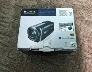 Sony Handycam HDR-CX115E with battery, charger and New 8gb SD card