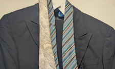 Black Armani Business Suit Size 44R 39x30 see description concerning size 