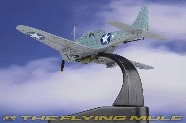 Oxford Diecast 1:72 SBD-4 Dauntless USMC VMSB-233 Sister Foto 2 de 4