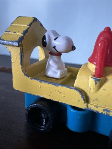 Vintage Aviva 1958 Snoopy On Train Made In Japan - Picture 5 of 9