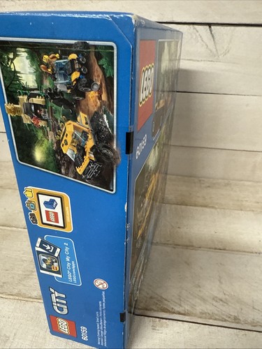 LEGO CITY: Jungle Halftrack Mission (60159)new&sealed box damaged - Picture 2 of 12