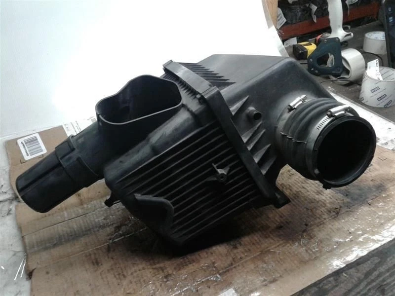 2006-2010 Jeep Commander 5.7L Engine Air Cleaner Filter Housing Box Assembly OEM Foto 2 de 4