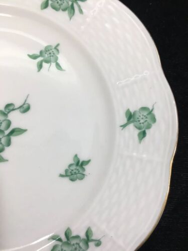 (2) Herend 'GREEN FLOWERS' TEA TRIO - Teacup, Saucer, Plate - Pattern #HER63 - Picture 2 of 12