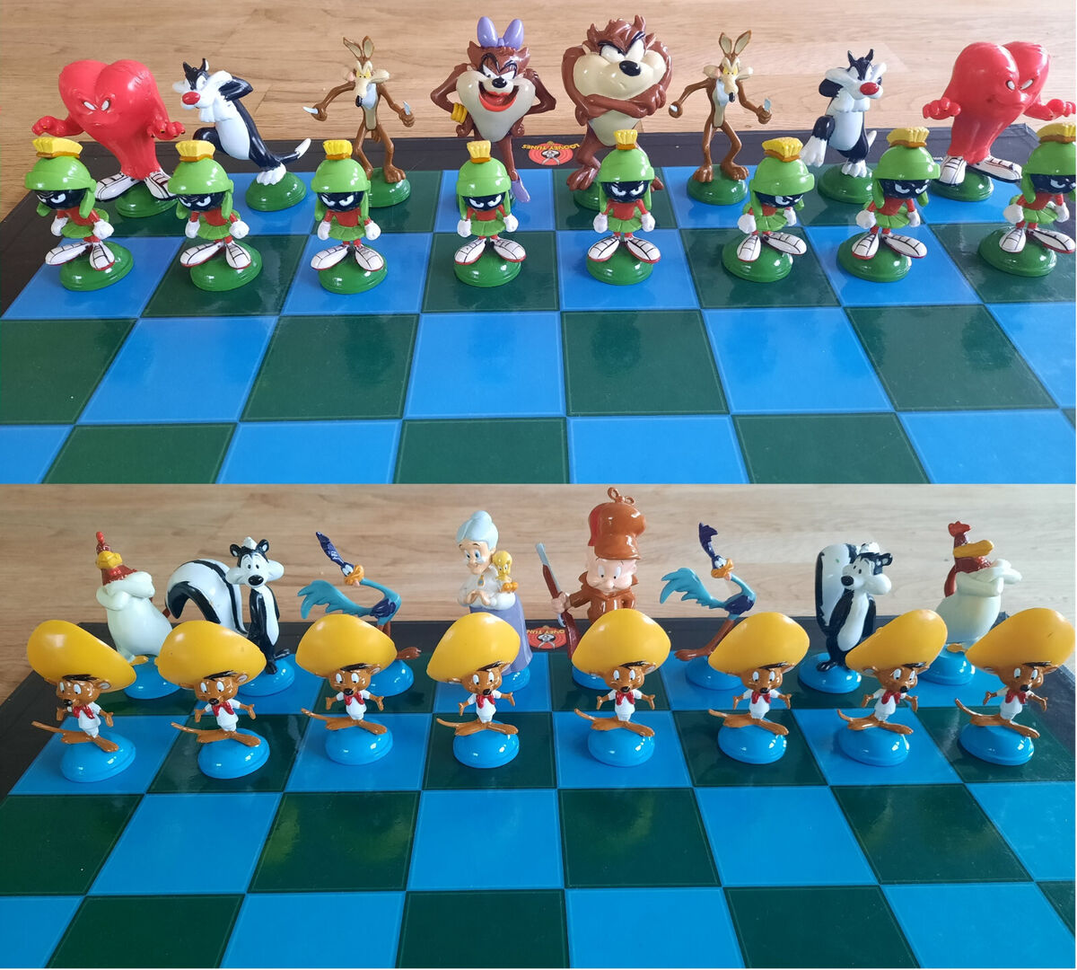 WB Looney Tunes Schach Spiel Chess 32 Figuren 