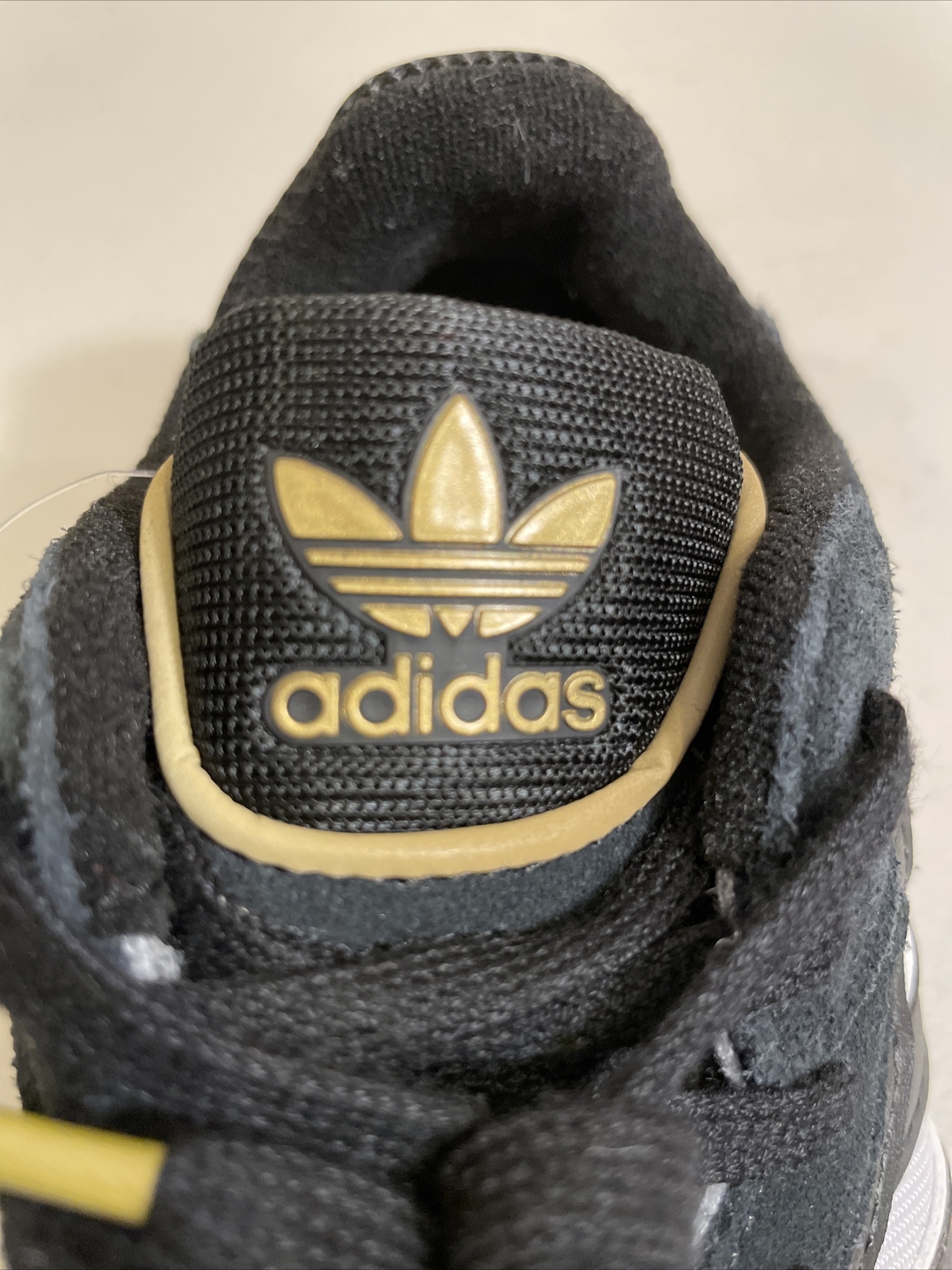 Adidas Originals Tresc Run J Sneakers White/Black/Gold Big Kids Size 5.5 EG5664
