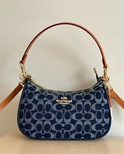NWT Coach Teri Shoulder Bag In Signature Denim CAF82