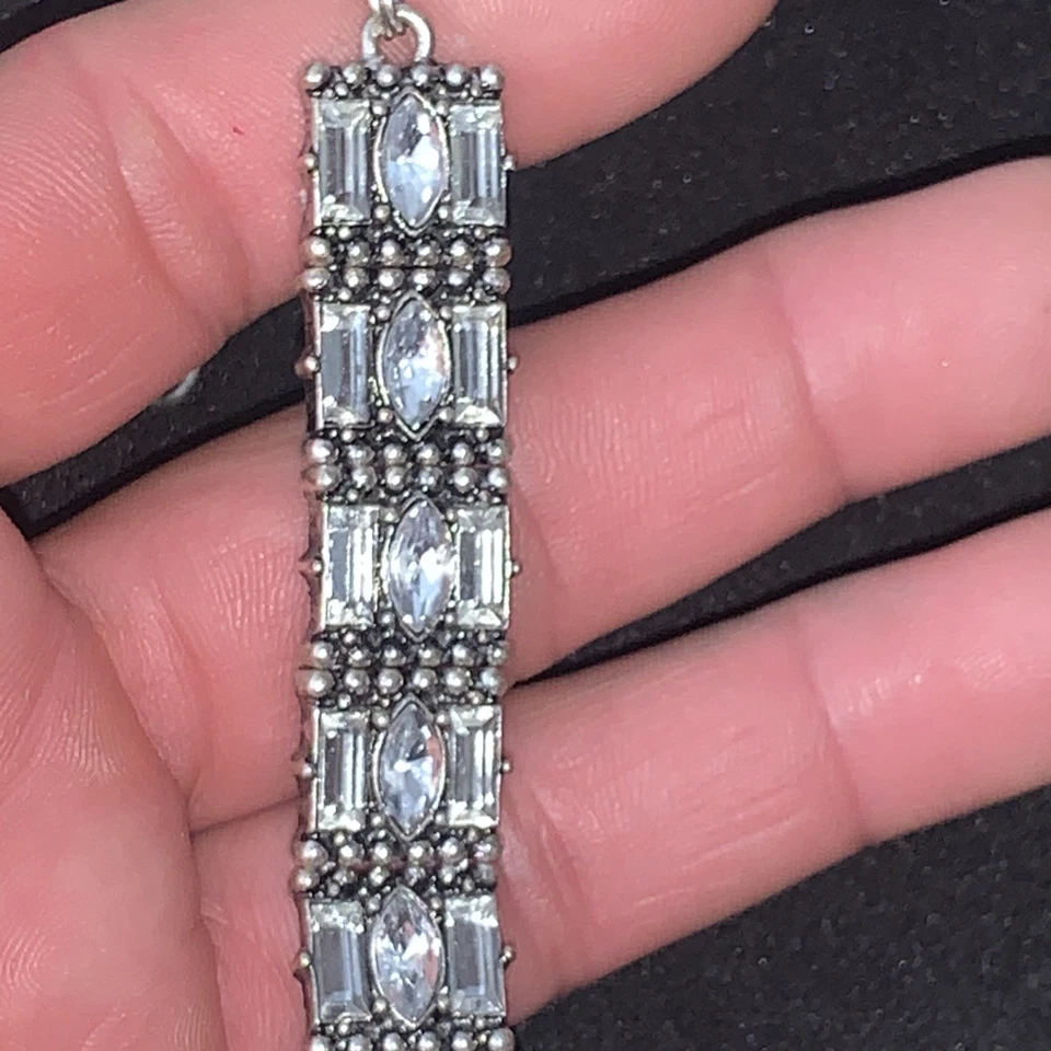 Collar gargantilla Baublebar cristal baguette estrás tono plata Foto 3 de 4