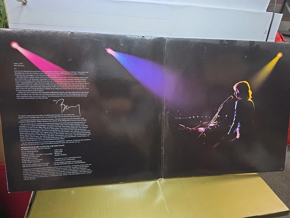 Barry Manilow Live Vinyl 2 LP Arista AL 8500 - Image 2 of 4