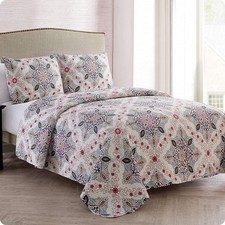 VCNY Home Wyndham Quilt Set, Queen/Full 3-Piece, Blue, Soft Quilt Matching