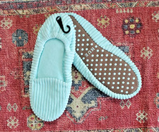 New Hue Womens Soft Slippers/Loafer Light Blue Corduroy SZ 5-6 Machine Wash