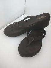 Flojos Flip Flops Wedge Womens Size 8 Dark Brown