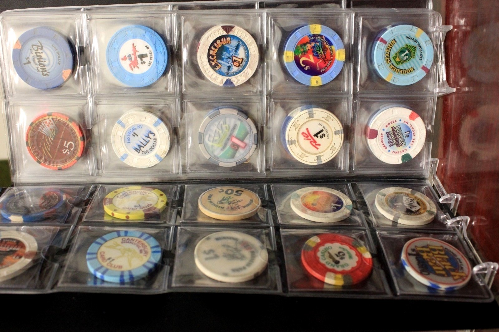 80 Pocket Casino Poker Chip Album Book + 80 Coin Holder 2x2 Storage