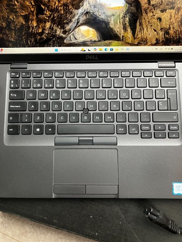 Dell Latitude 5400 i5, 8GB RAM 256GB SSD, Win11 & Office Spanish Hello Windows - Picture 2 of 13